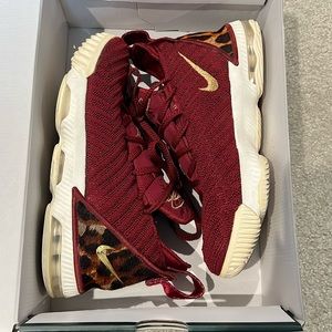 Nike lebron 16 King